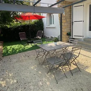 Appartement La Perle De Provence, Neuf En Rez De Jardin Clos, Au Calme, Clim, Salle D'eau Dans Chaque Chambre, A 900m Du Centre De, Nyons